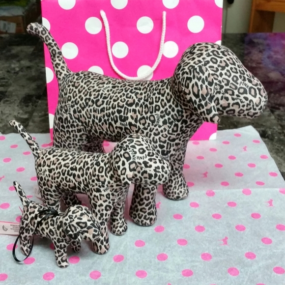 SOLD✔️ Victoria's Secret Cheetah Dog Set ⭐RARE⭐ - Picture 2 of 10